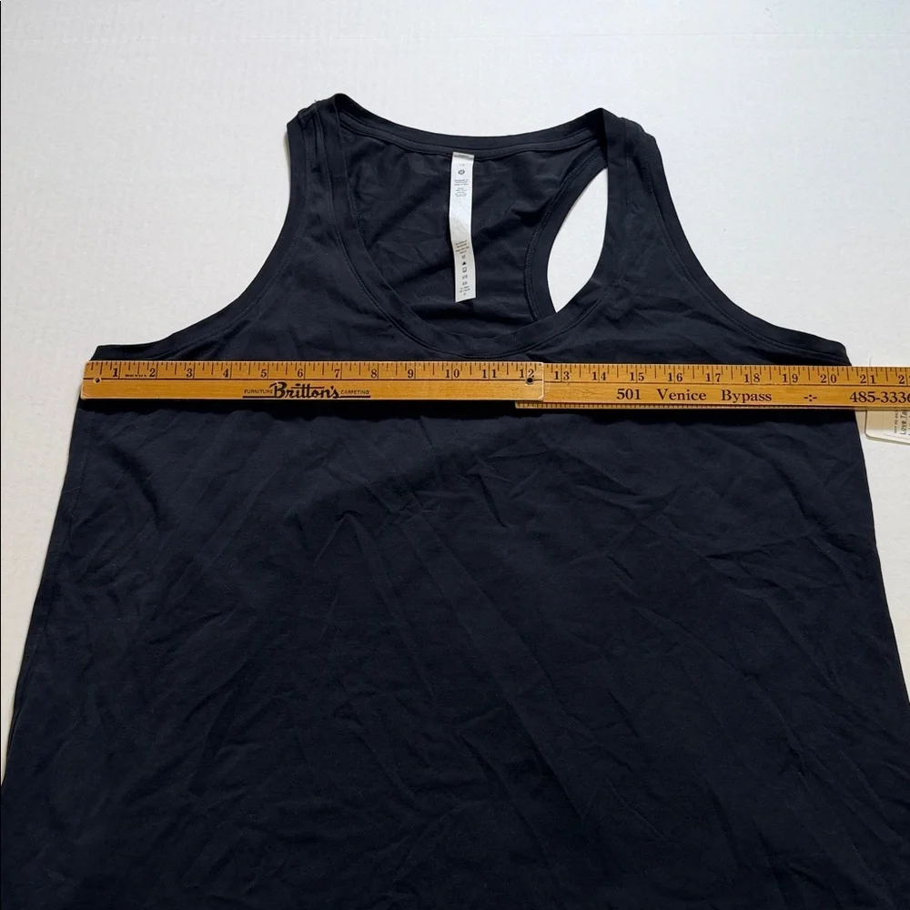 NWT Lululemon Love Tank
style LW1DAGS - Picture 5 of 8